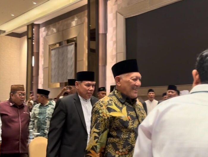 Gus Kikin hadir silaturahmi Pembumian Qanun Asasi untuk Nahdlatul Ulama di Hotel Claro Makassar, Jl AP Pettarani, Makassar, pada Jumat malam (14/8/2026).