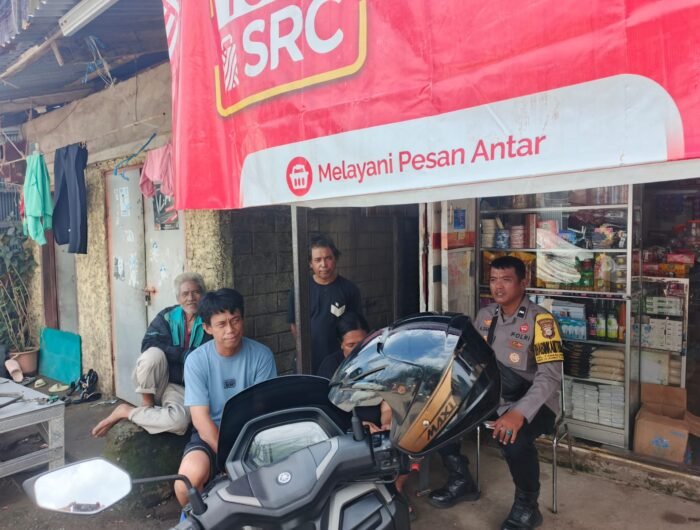 Bhabinkamtibmas Kelurahan Tamalabba, Aipda Abd Samad, aktif mengingatkan warga untuk meningkatkan kewaspadaan terhadap potensi kebakaran rumah dan lingkungan.