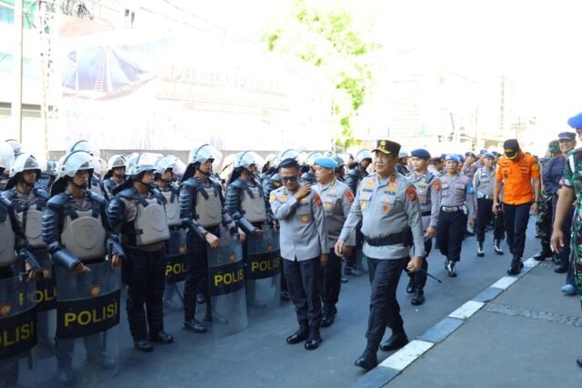 Kepolisian Daerah (Polda) Sulawesi Selatan (Sulsel) bersama Forum Komunikasi Pimpinan Daerah (Forkopimda) Sulsel, gelar Apel Kamtibmas di bawah Fly Over Makassar, Rabu (26/8/2026).