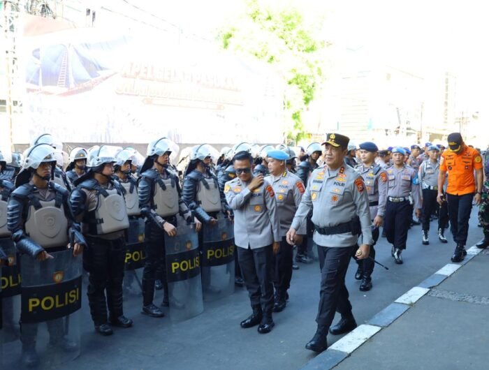 Kepolisian Daerah (Polda) Sulawesi Selatan (Sulsel) bersama Forum Komunikasi Pimpinan Daerah (Forkopimda) Sulsel, gelar Apel Kamtibmas di bawah Fly Over Makassar, Rabu (26/8/2026).
