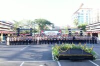 Kepala Kepolisian Resor Kota Besar (Kapolrestabes) Makassar, Kombes Pol Arya Perdana, memimpin Upacara Hari Juang Polri di Lapangan Apel Mapolrestabes Makassar, Jumat (21/8/2026).