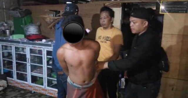 Unit Reaksi Cepat (URC) Resmob Polda Sulsel mengamankan tiga pria yang diduga terlibat dalam kasus pencurian sarang burung walet di Kabupaten Luwu.