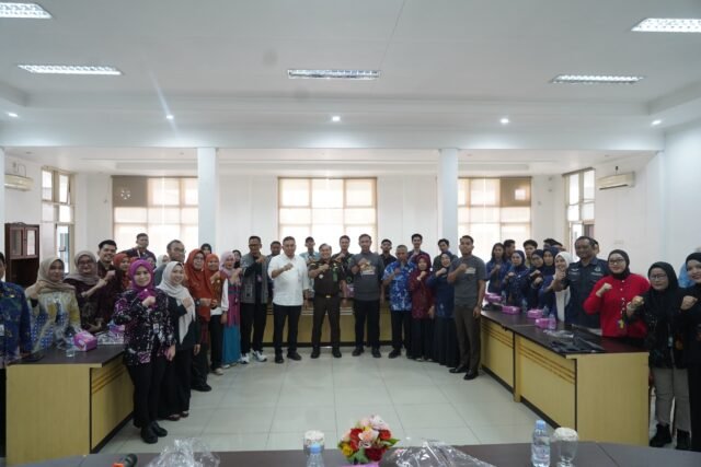 Kejati Sulawesi Selatan berkolaborasi dengan Dinas Sosial (Dinsos) Provinsi Sulsel, menggelar kampanye antikorupsi dalam pengelolaan program Sekolah Rakyat.