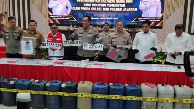 Polda Sulsel merilis pengungkapan kasus penyalahgunaan BBM subsidi, pada Senin (14/9/2026)