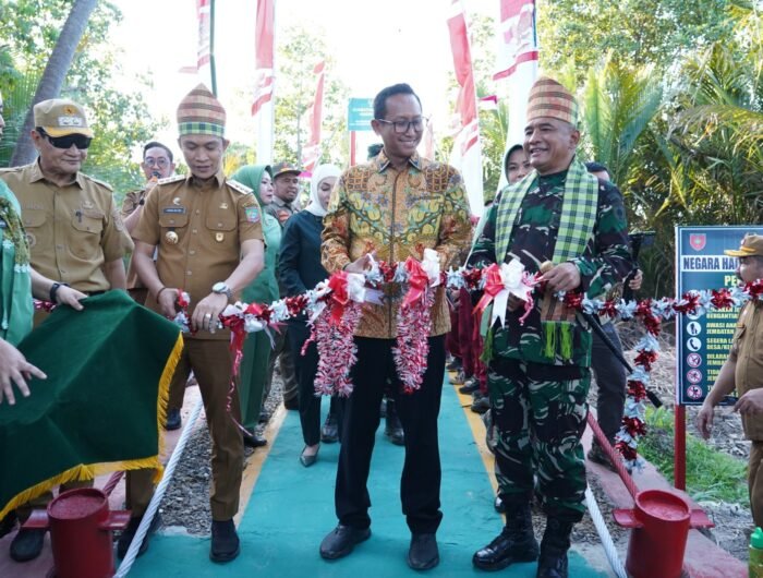 Jembatan yang menghubungkan Desa Banggina, Kecamatan Motui, Kabupaten Konawe Utara, dengan Desa Porara, Kecamatan Morosi, Kabupaten Konawe, diresmikan Pangdam XIV/Hasanuddin Mayjen TNI Bangun Nawoko, Senin (14/9/2026).