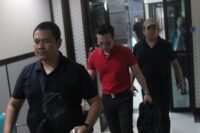 Robby Sulistio Handoko (48), buronan asal Kejaksaan Tinggi (Kejati) Jawa Timur, berhasil diamankan di tempat persembunyiannya di daerah Pabbentengang, Kabupaten Maros, Sulawesi Selatan, Kamis (17/9/2026).
