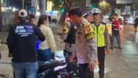 Sejumlah motor berknalpot brong terjaring razia Cipkon Polsek Rappocini di Jalan Sultan Alauddin, Sabtu (26/9/2026) malam.