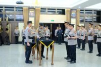 Kapolri Jenderal Polisi Dr. Suyudi Ario Seto, resmi melantik Irjen Pol. Dr. M. Awal Chairuddin sebagai Kapolda Sulsel menggantikan Irjen Pol. Djuhandhani Rahardjo Puro di Aula Rupatama Mabes Polri, Jakarta, Sabtu (3/10/2026).