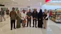 Tim Pelindungan BP3MI Sulsel yang diwakili Irvan dan Nurfadillah, melakukan penjemputan sekaligus pendampingan langsung terhadap dua ABK asal Sulsel, di Bandar Udara Internasional Sultan Hasanuddin, Makassar, Rabu (7/10/2026).