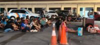 Puluhan terduga pelaku narkoba diamankan Satnarkoba Polrestabes Makassar saat melakukan razia di kampung Borta, Jumat (9/10/2026).