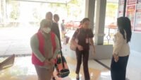 Tim Jaksa Penuntut Umum (JPU) Bidang Tindak Pidana Khusus Kejari Gowa melakukan eksekusi terhadap terpidana dr. Ummu Salamah, pada Senin (12/10/2026).